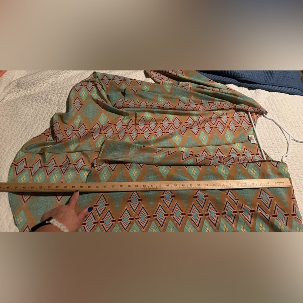 LuLaRoe Kimono Cardigan Open Front Lindsay Silky Feel Sz L - Picture 10 of 10